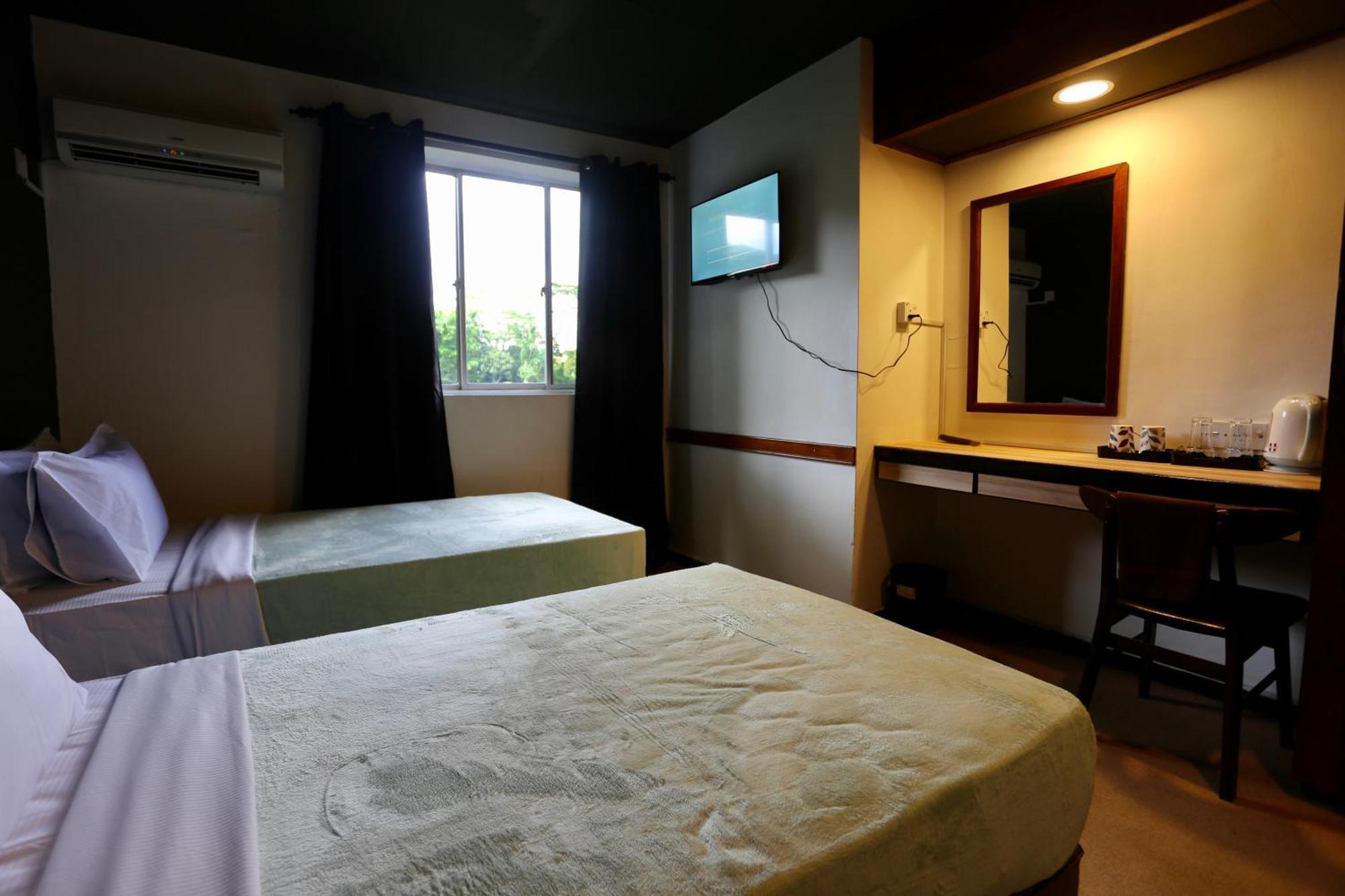Fata Hotel By Project Borneo Kuching Kültér fotó