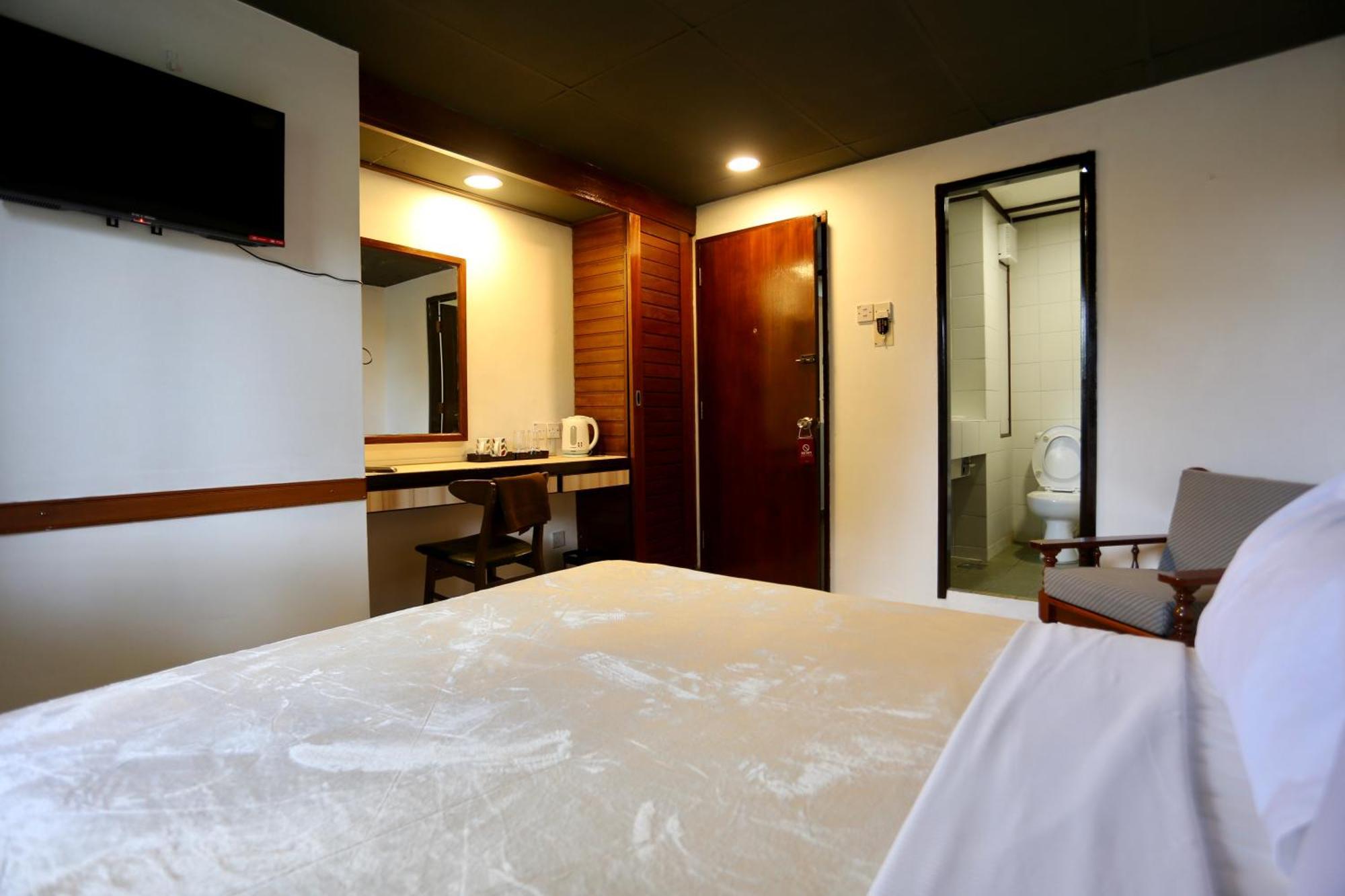 Fata Hotel By Project Borneo Kuching Kültér fotó